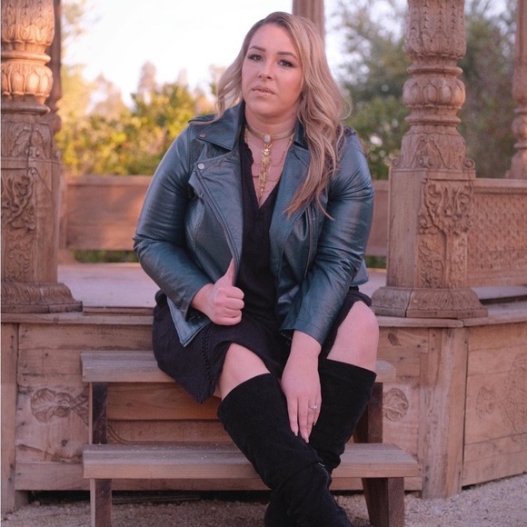 Meet your Posher, Shera - Picture 4 of 15